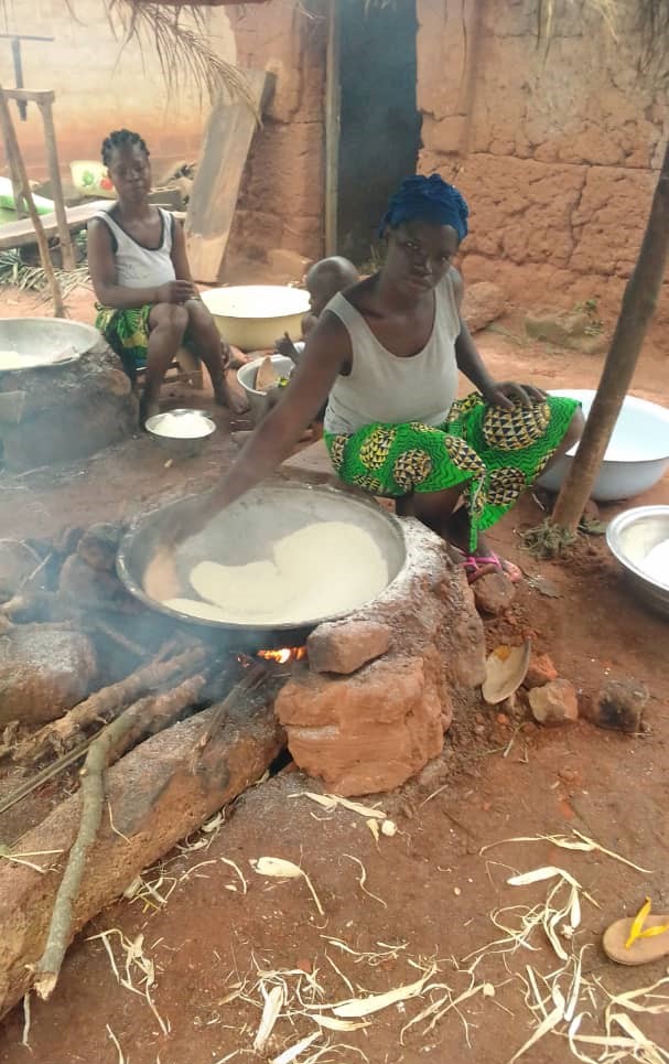 groupement-de-femmes-au-travail-12